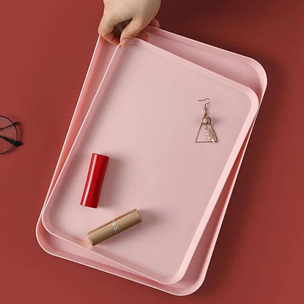 Pravokutni plastični pladanj za posluživanje – protuklizan i otporan na ogrebotine